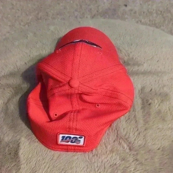 NFL New Era Tampa Bay Buccaneers hat, small-medium, red and black - Picture 4 of 7